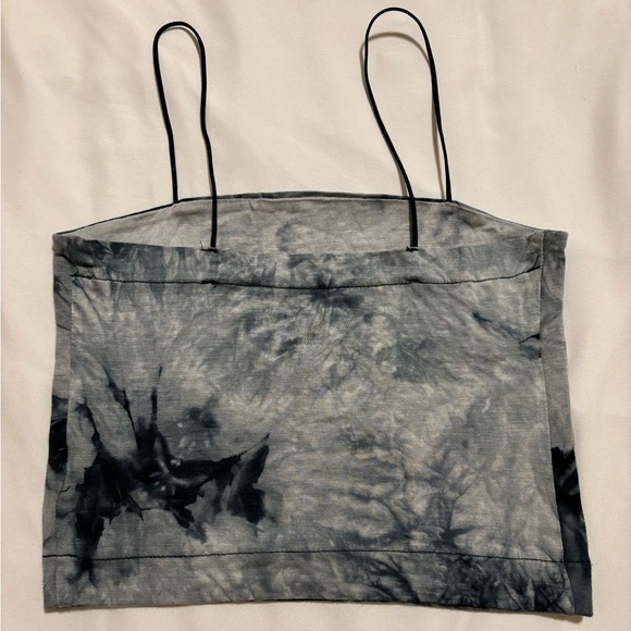 🩷Bungee-Strap Crop Cami (Blue) - Picture 11 of 15